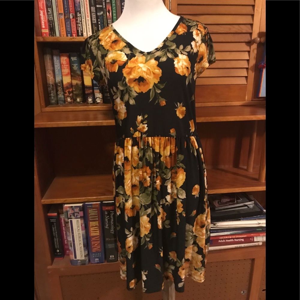 Honey & Lace Small Dress